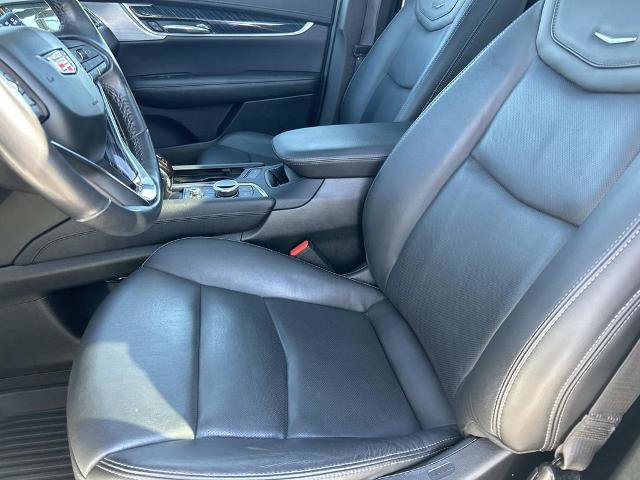 Used 2023 Cadillac XT6 Premium Luxury w/ Technology Package AWD/4WD image 29