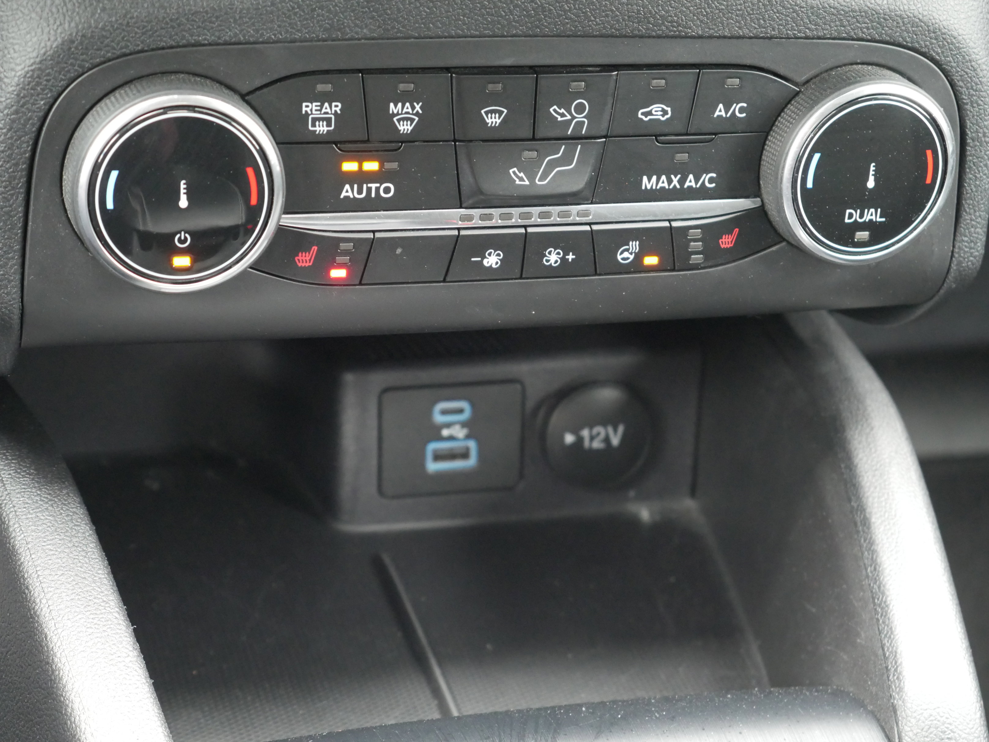 Certified 2023 Ford Escape Active AWD/4WD image 13
