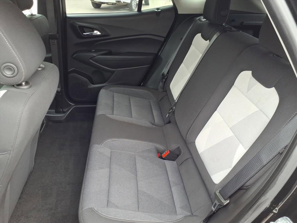 Used 2024 Chevrolet Trax LS w/ LS Convenience Package image 11