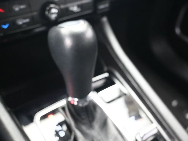 Used 2024 Jeep Compass Latitude image 22