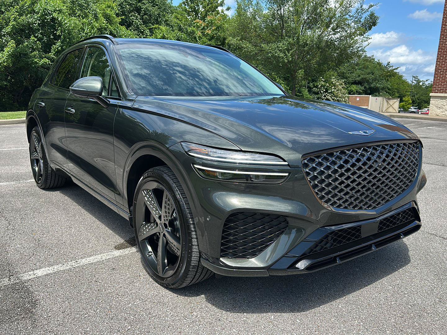Used 2025 Genesis GV70 3.5T Sport w/ Sport Advanced Package AWD/4WD image 7