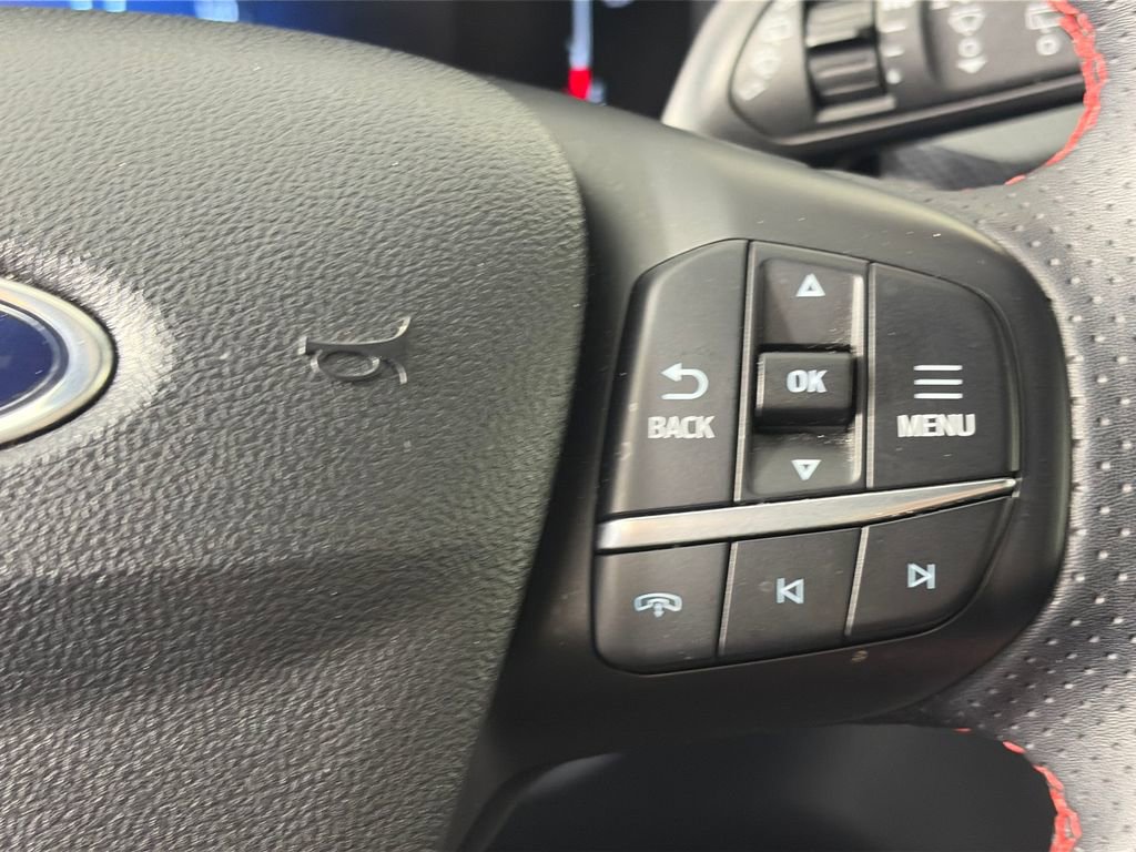 Certified 2025 Ford Escape ST-Line Select AWD/4WD image 16