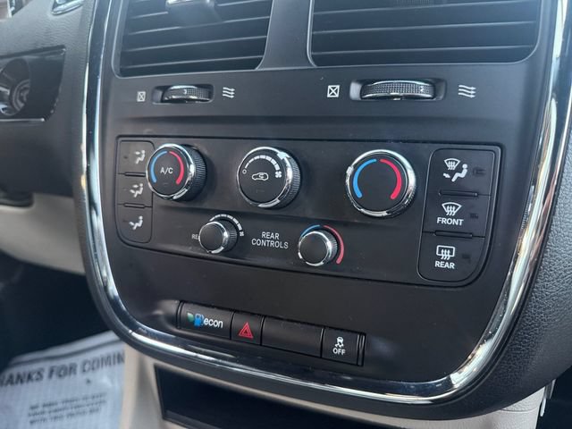 Used 2017 Dodge Grand Caravan SXT FWD image 7
