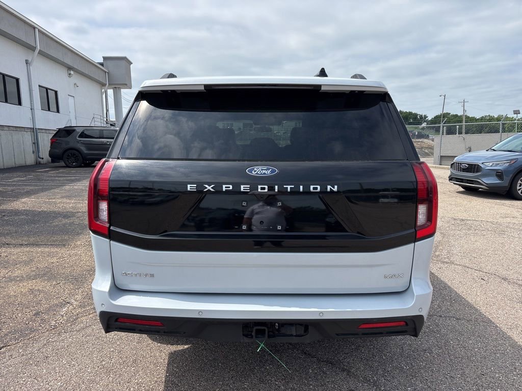 Certified 2025 Ford Expedition Max Active AWD/4WD image 6