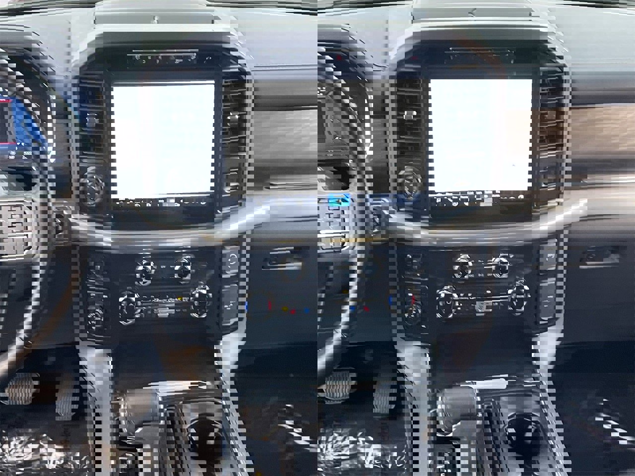 Certified 2024 Ford F150 Lariat w/ FX4 Off-Road Package image 14