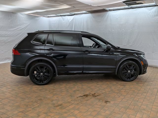 Used 2022 Volkswagen Tiguan SE R-Line image 6