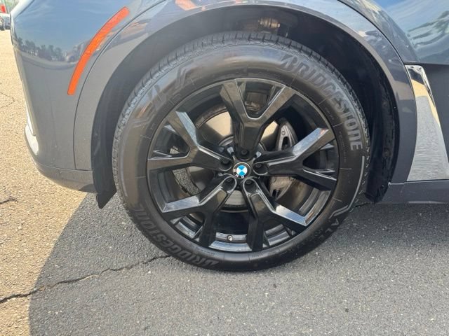 Used 2021 BMW X7 xDrive40i AWD/4WD image 11