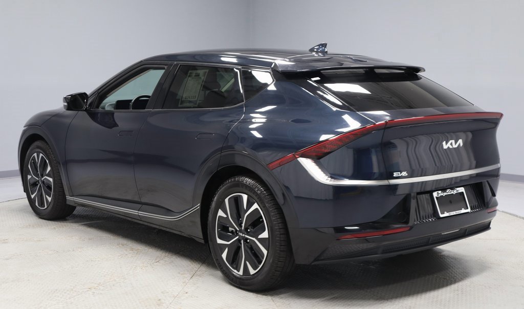 Used 2022 Kia EV6 Wind image 3