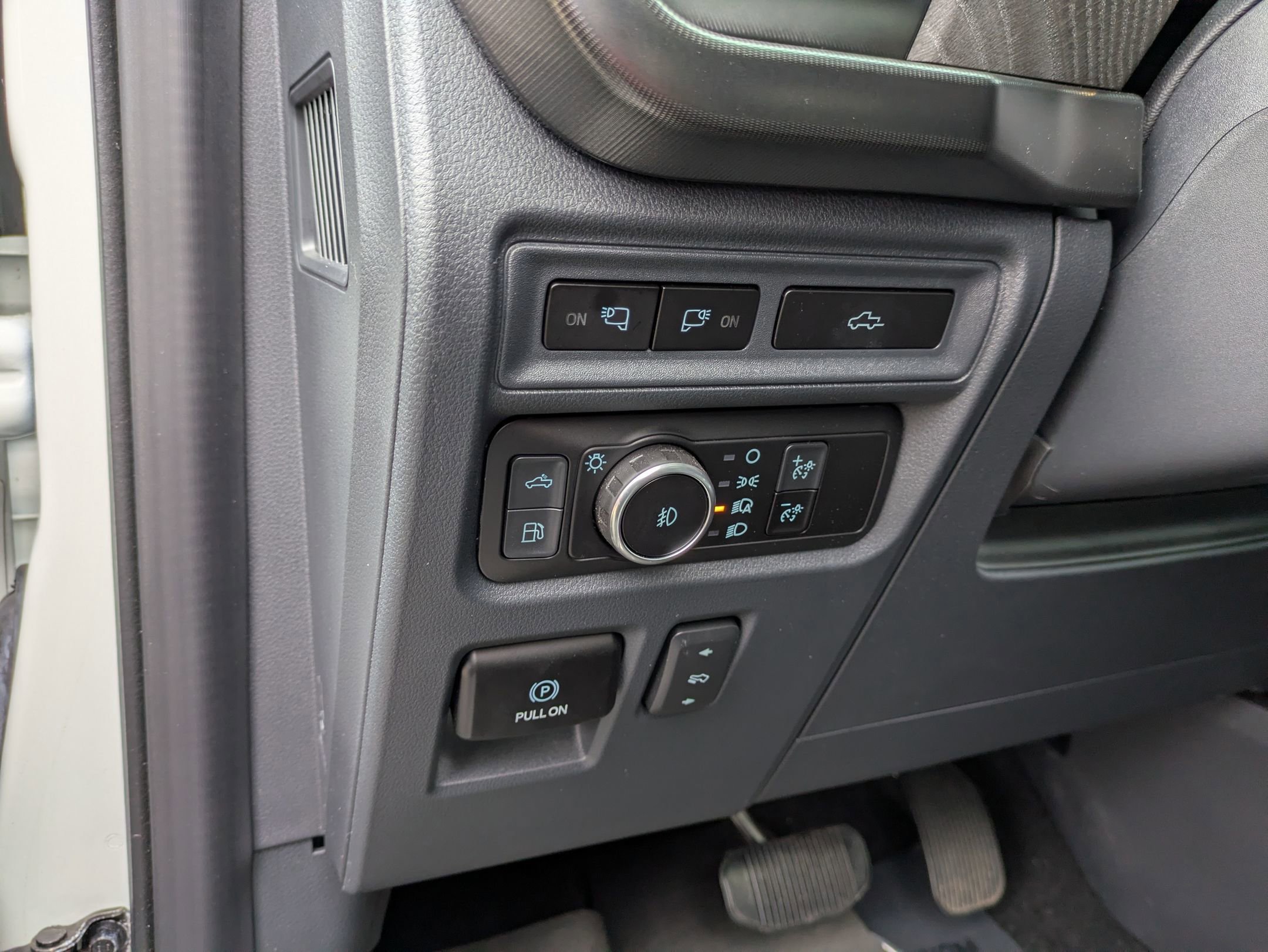 Certified 2023 Ford F150 Platinum w/ Equipment Group 701A High image 20