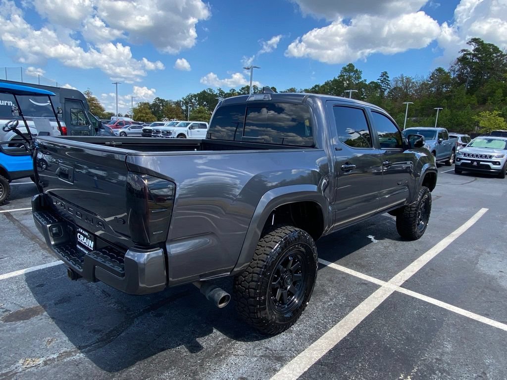 Used 2023 Toyota Tacoma SR5 w/ Technology Package AWD/4WD image 7
