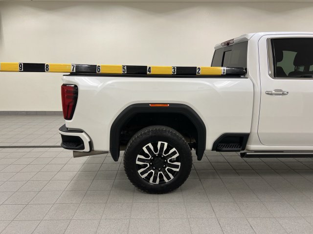 Used 2025 GMC Sierra 2500 Denali Ultimate AWD/4WD image 6