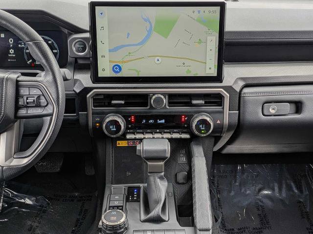 Used 2025 Toyota 4Runner Limited AWD/4WD image 30