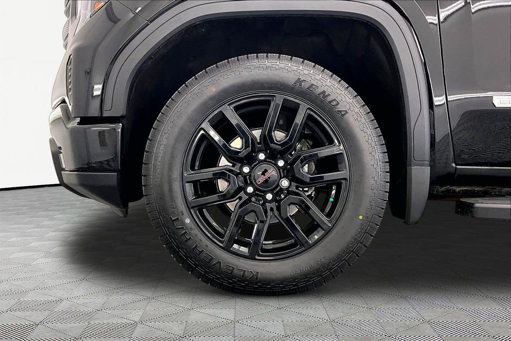 Used 2024 GMC Sierra 1500 Elevation w/ X31 Off-Road Package AWD/4WD image 9