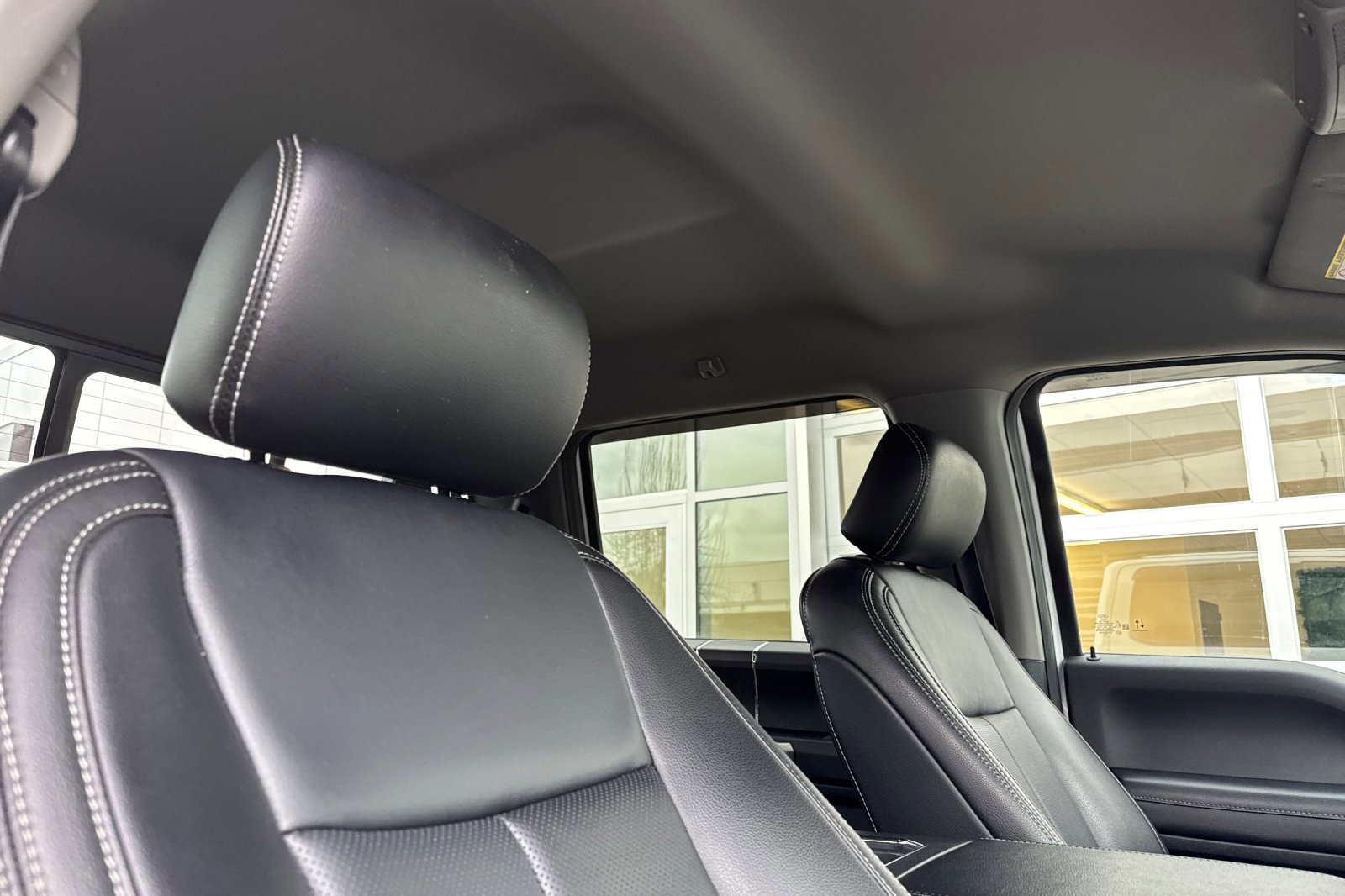 Certified 2021 Ford F350 Lariat w/ Tremor Off-Road Package image 16