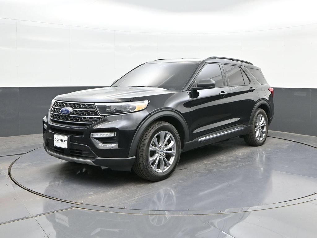 Certified 2021 Ford Explorer XLT w/ Equipment Group 202A RWD image 1