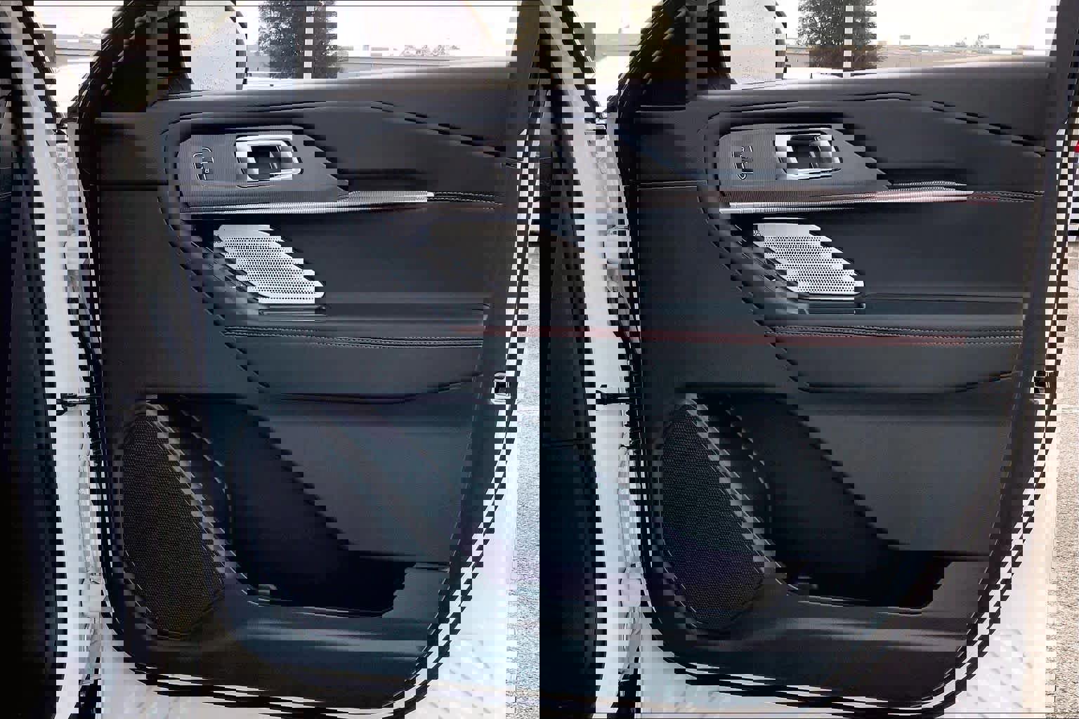 Certified 2025 Ford Explorer ST w/ Sun And Sound Package image 22