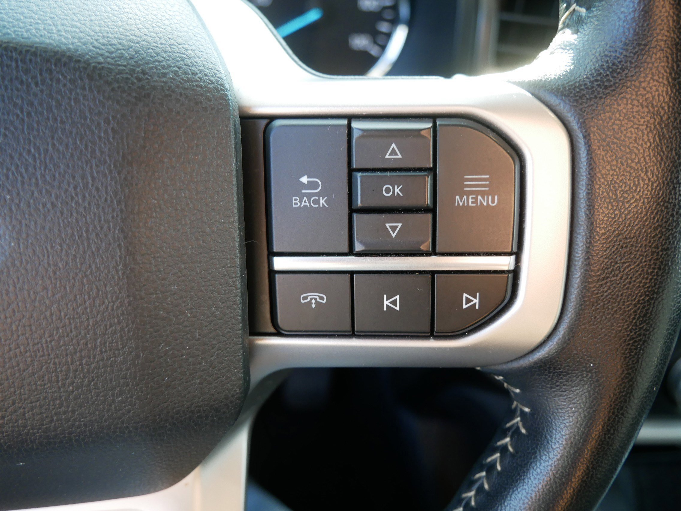 Certified 2024 Ford Expedition XLT image 29