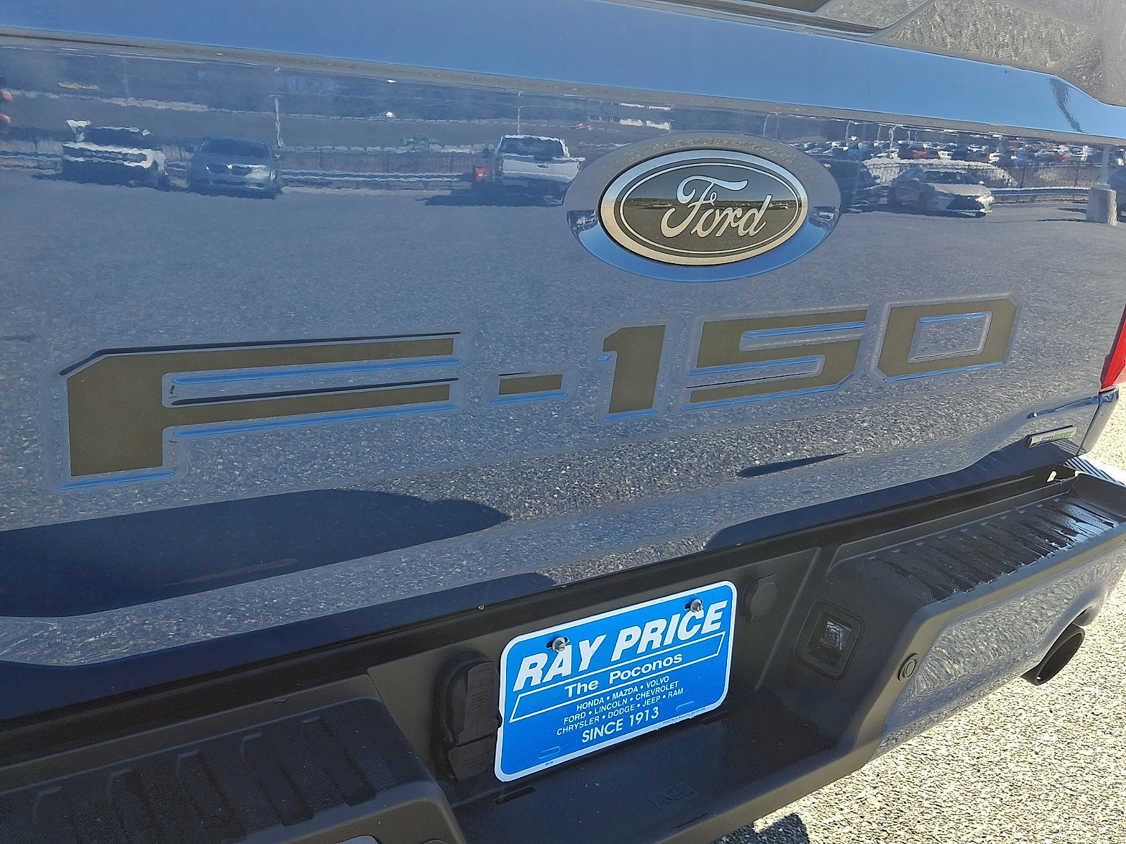 Certified 2022 Ford F150 XLT w/ Equipment Group 302A High image 30