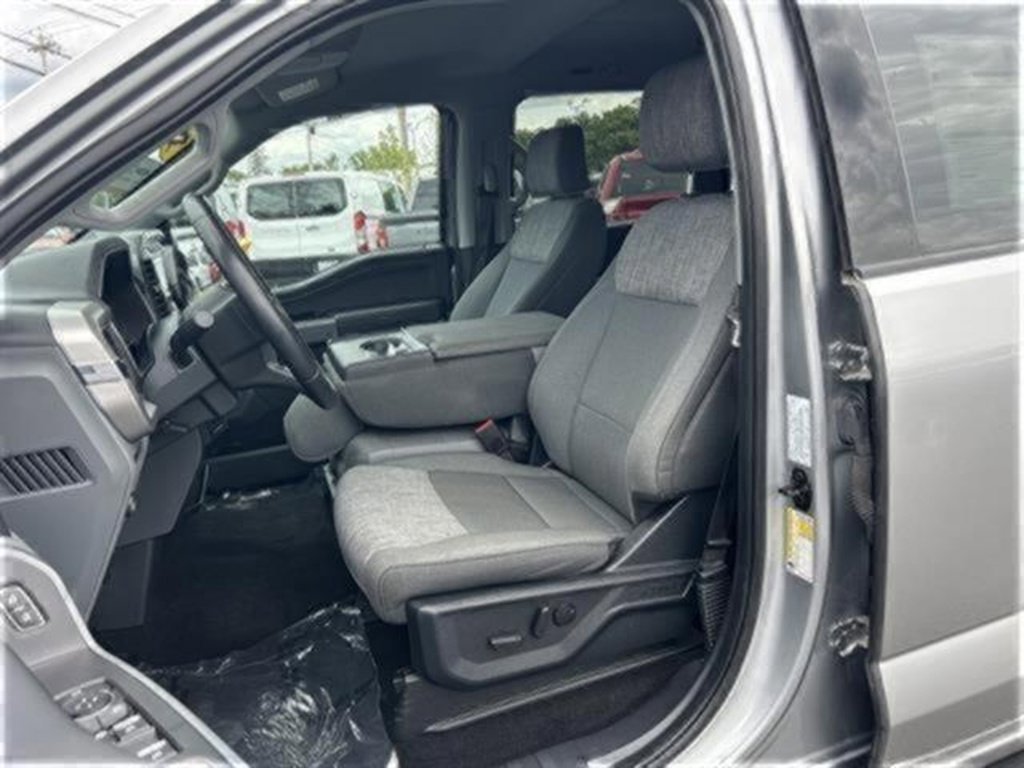 Certified 2022 Ford F150 XLT w/ Equipment Group 302A High image 99