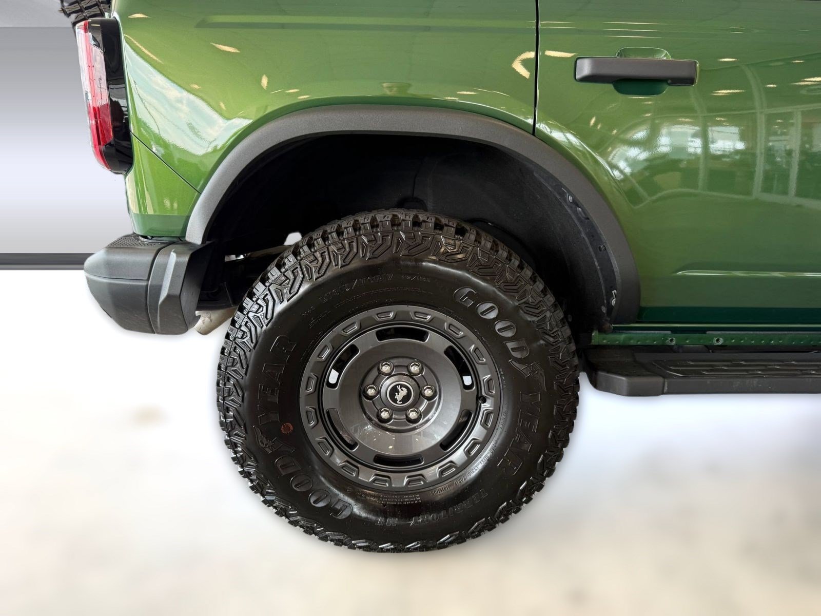 Certified 2024 Ford Bronco Everglades AWD/4WD image 13