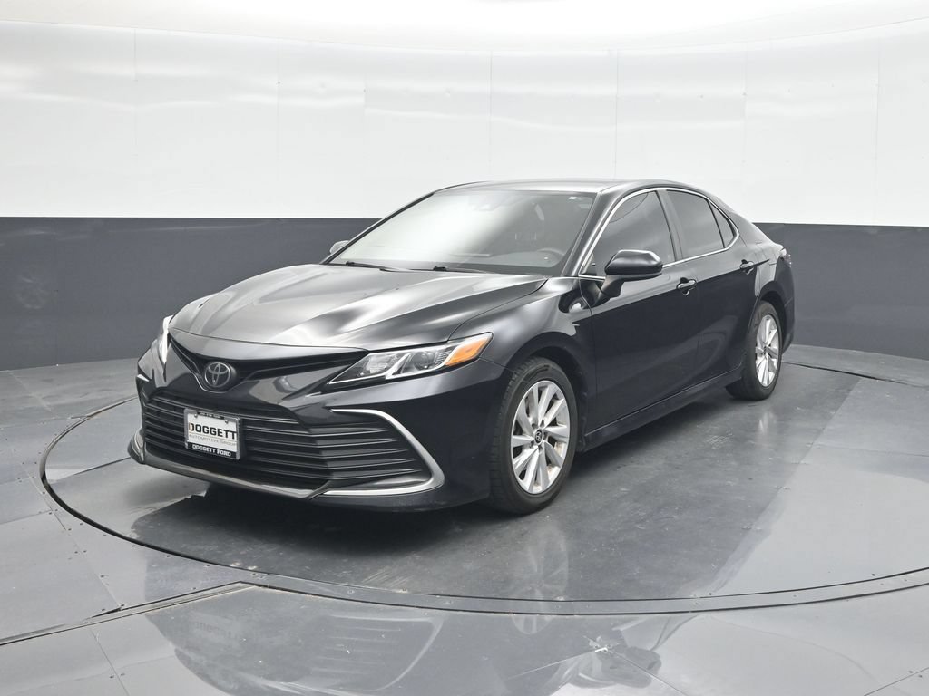 Used 2023 Toyota Camry LE FWD image 1