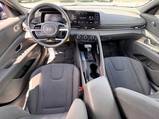 Used 2024 Hyundai Elantra SE FWD image 28