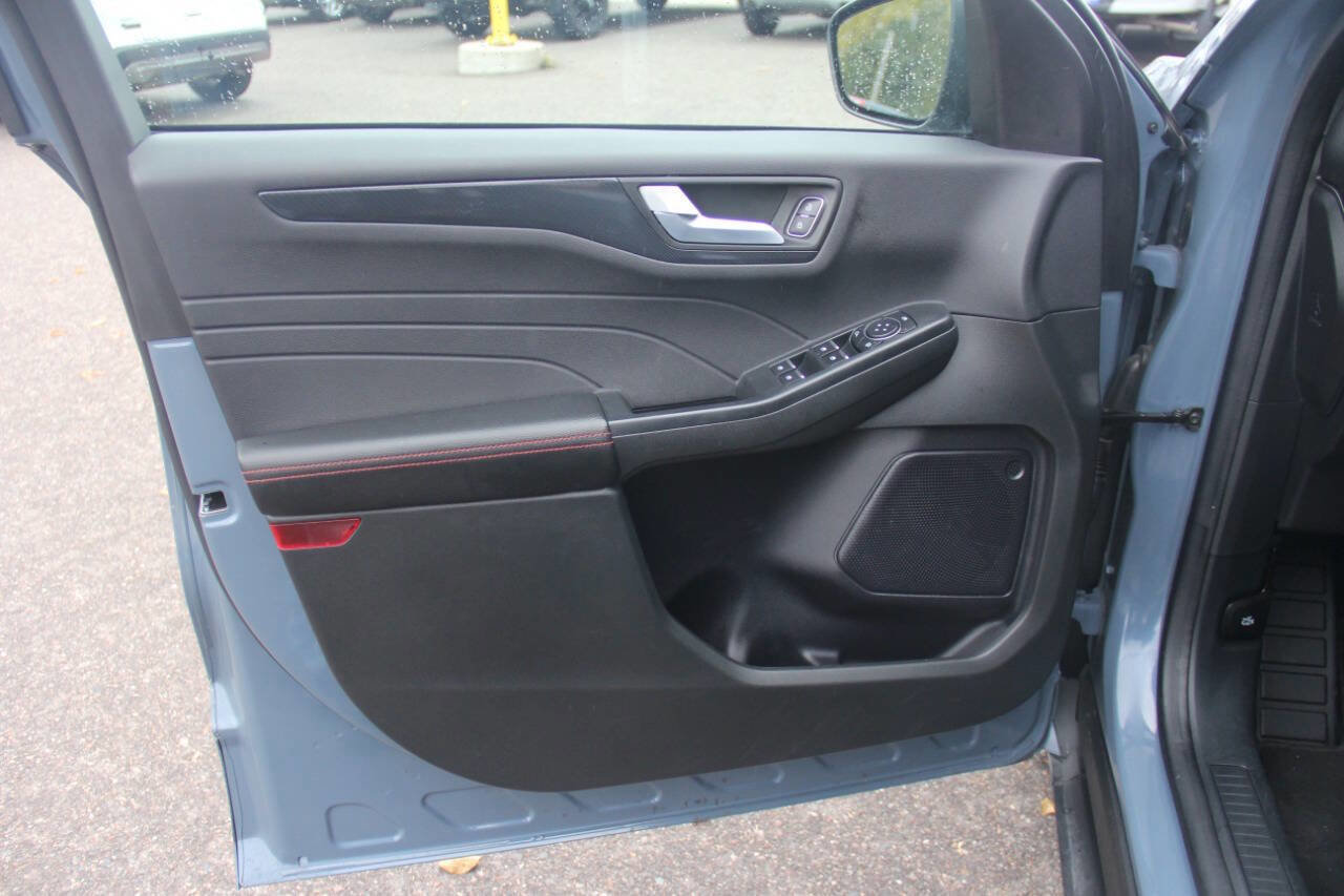 Certified 2024 Ford Escape ST-Line w/ Tech Pack #1 image 26