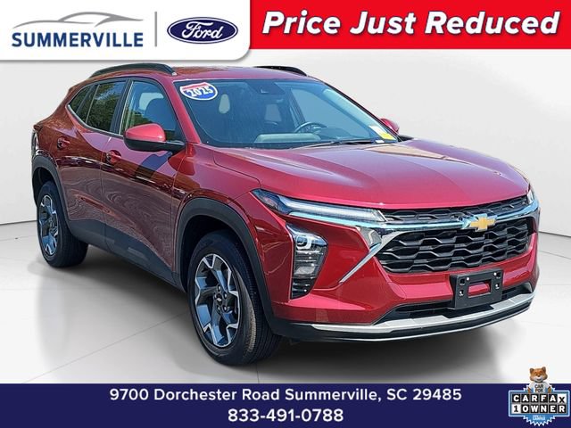 Used 2025 Chevrolet Trax LT w/ LT Convenience Package