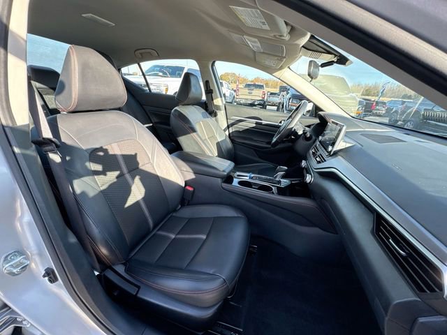 Used 2024 Nissan Altima 2.5 SR image 25