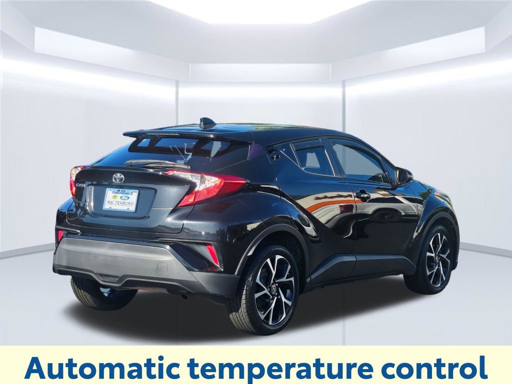 Used 2021 Toyota C-HR XLE FWD image 21