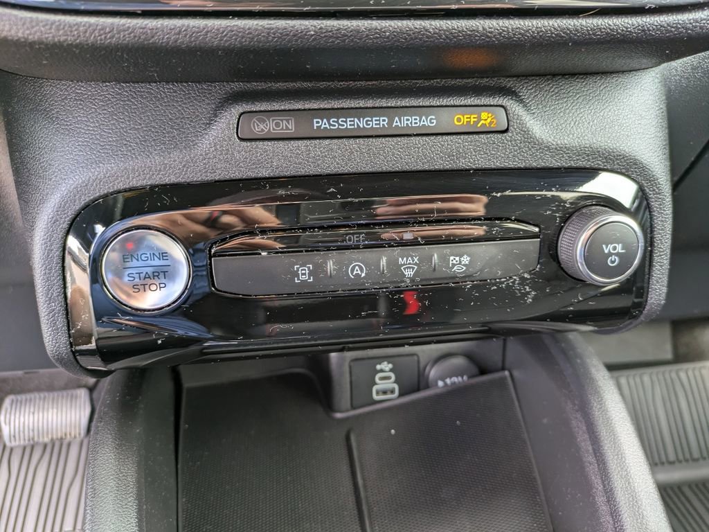 Certified 2025 Ford Escape ST-Line w/ Tech Pack #1 AWD/4WD image 20