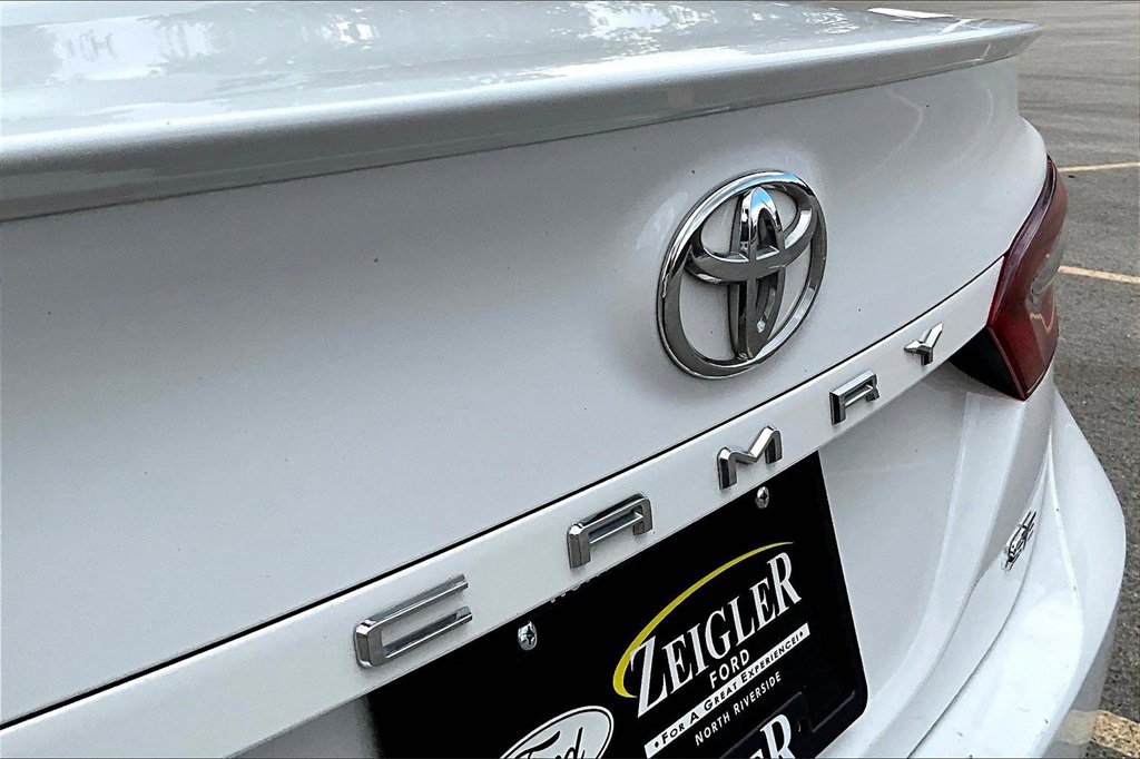 Used 2024 Toyota Camry SE image 30