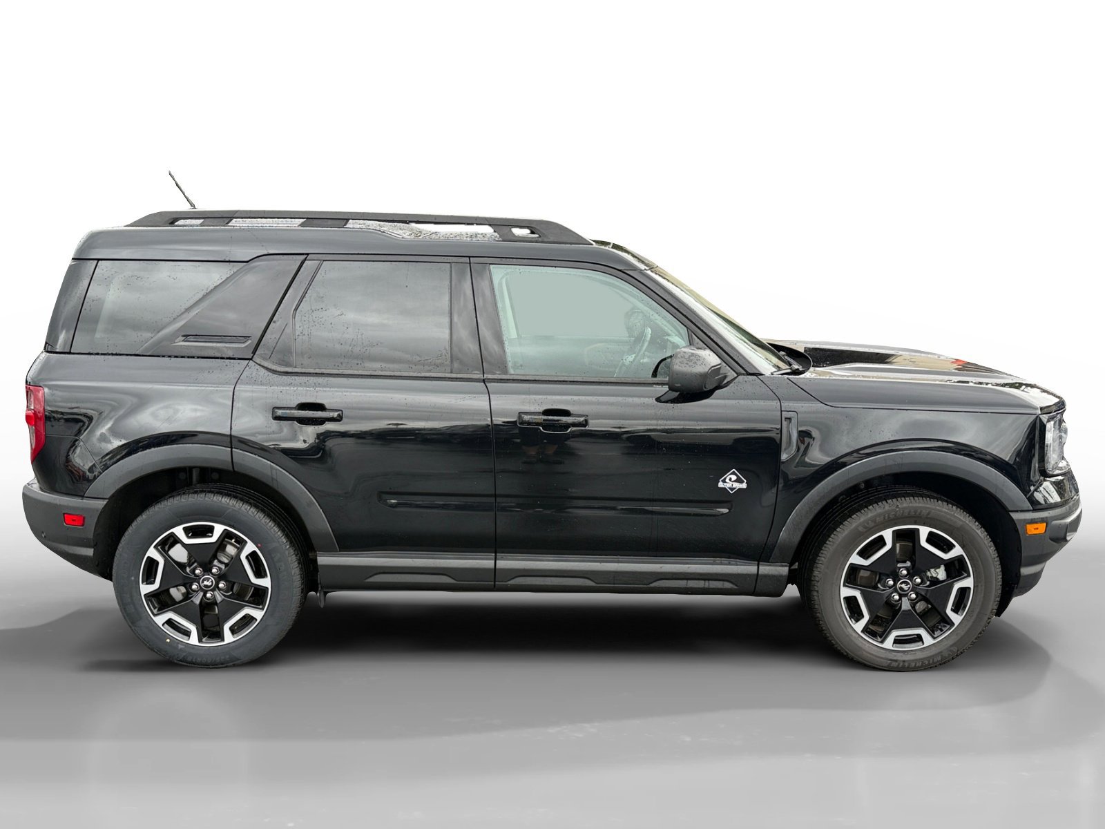 Certified 2023 Ford Bronco Sport Outer Banks w/ Tech Package image 2