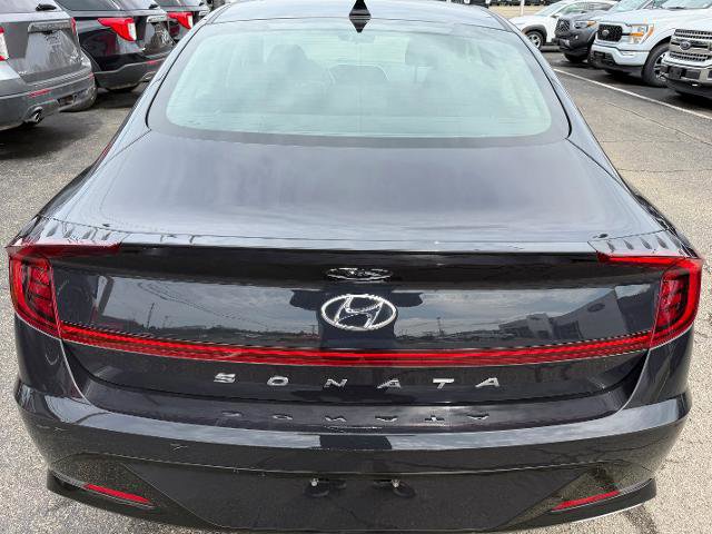 Used 2023 Hyundai Sonata SEL w/ Preferred Accessory Package image 3