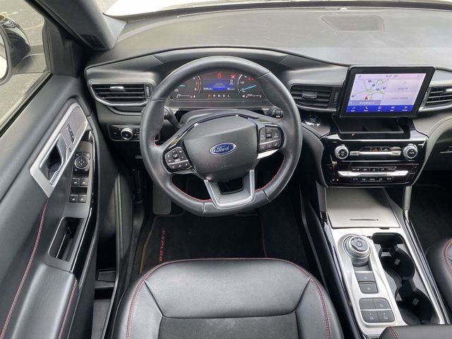 Certified 2023 Ford Explorer ST-Line w/ Class IV Trailer Tow Package image 15