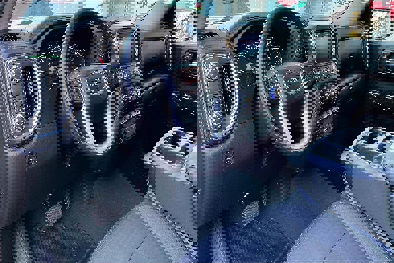 Used 2021 GMC Sierra 1500 Elevation image 18