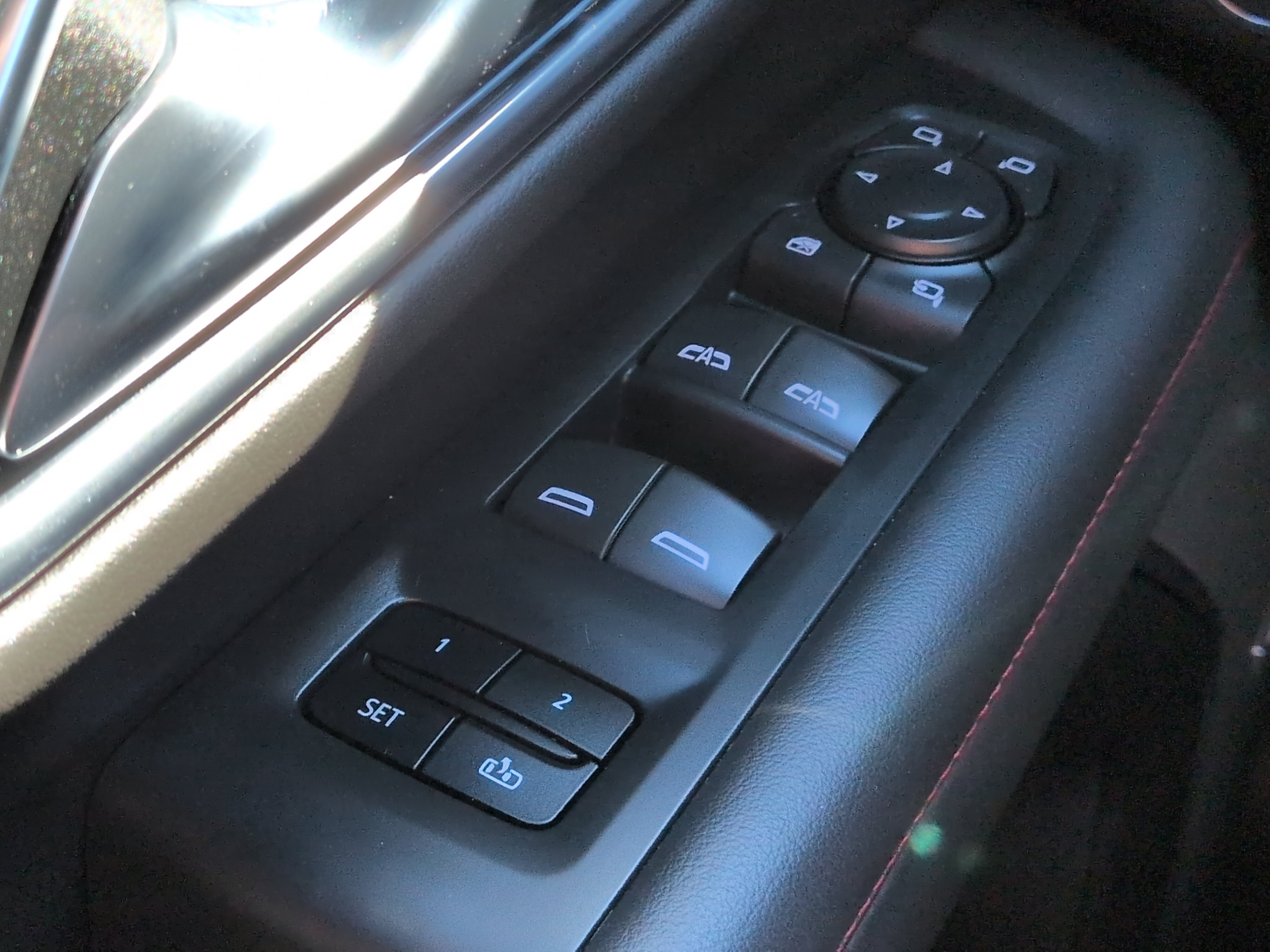 Used 2021 Chevrolet Tahoe RST w/ Luxury Package AWD/4WD image 23