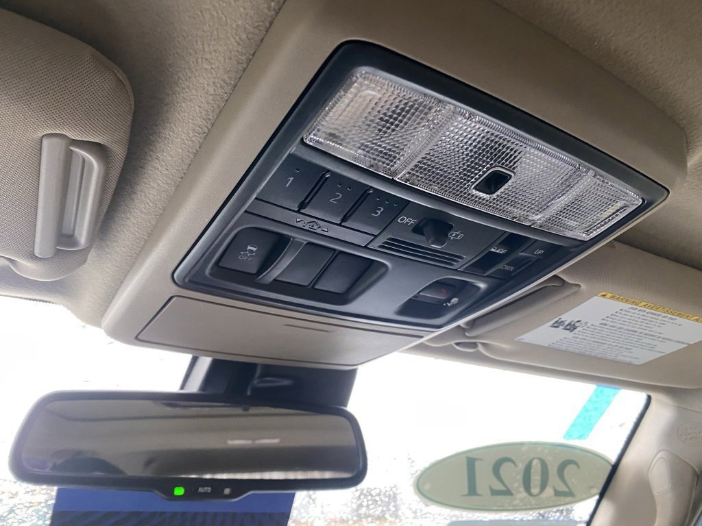 Used 2021 Toyota 4Runner Limited image 24