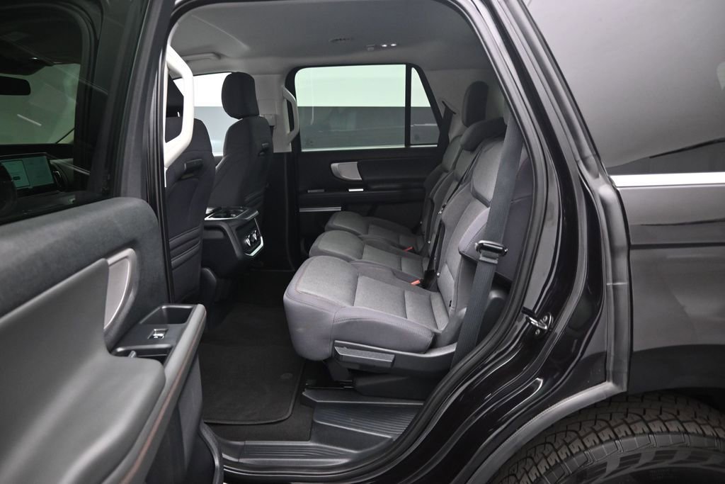 Certified 2025 Ford Expedition Active AWD/4WD image 19