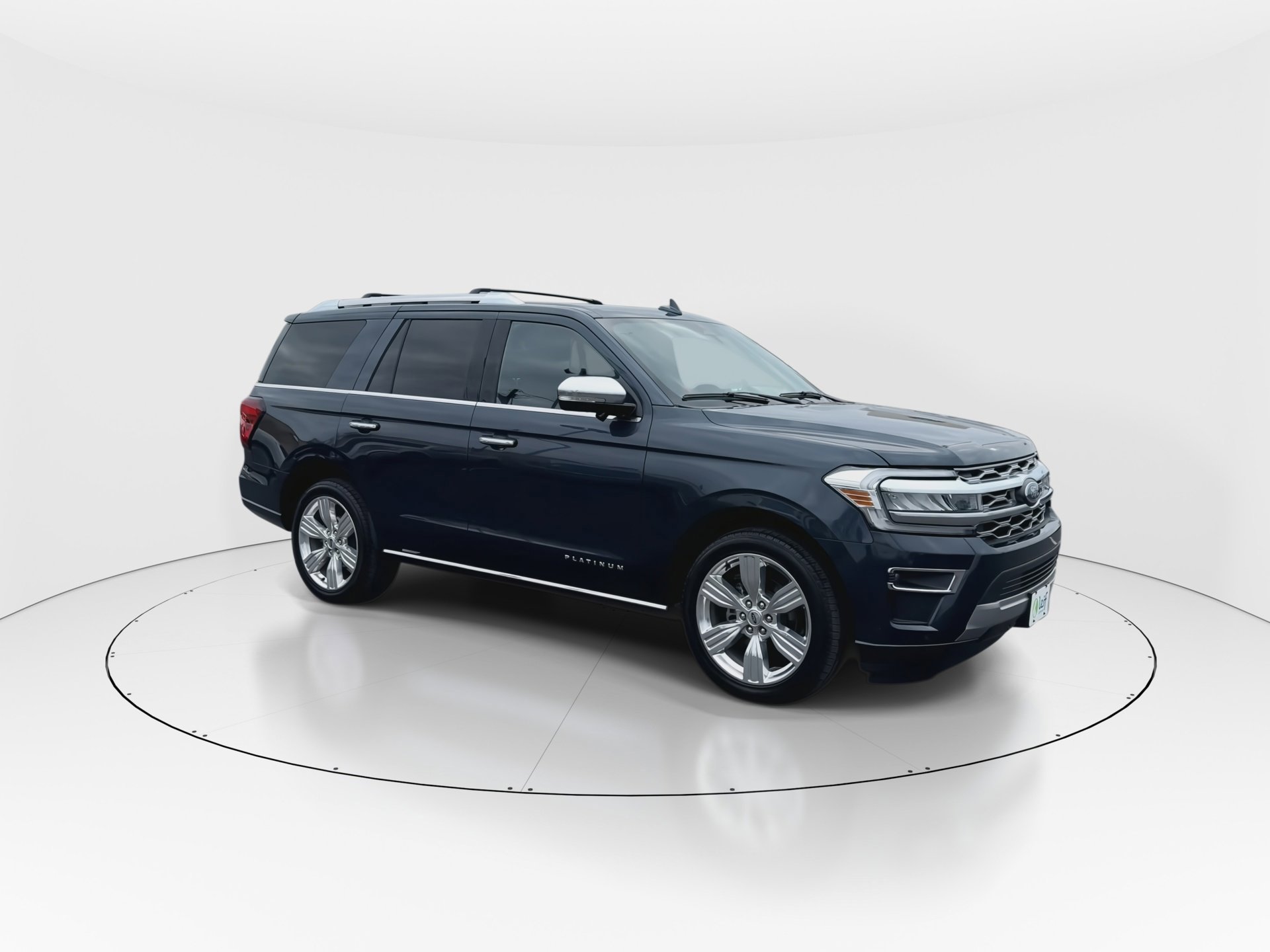 Certified 2023 Ford Expedition Platinum image 2