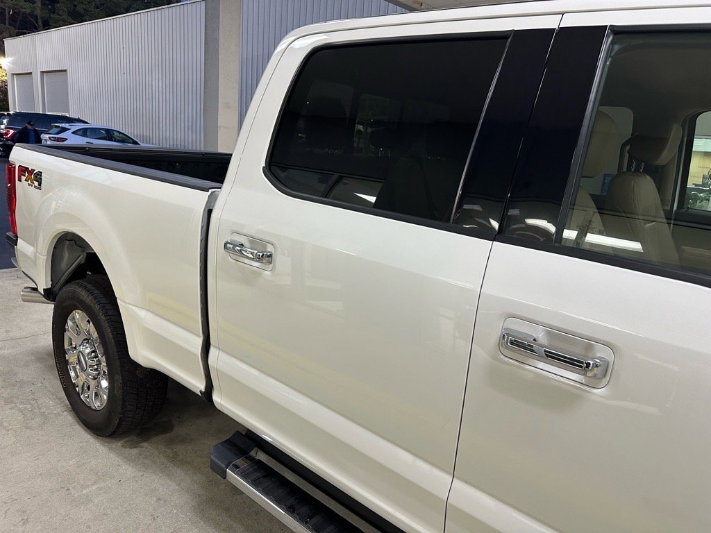 Certified 2022 Ford F250 Lariat w/ Chrome Package image 11