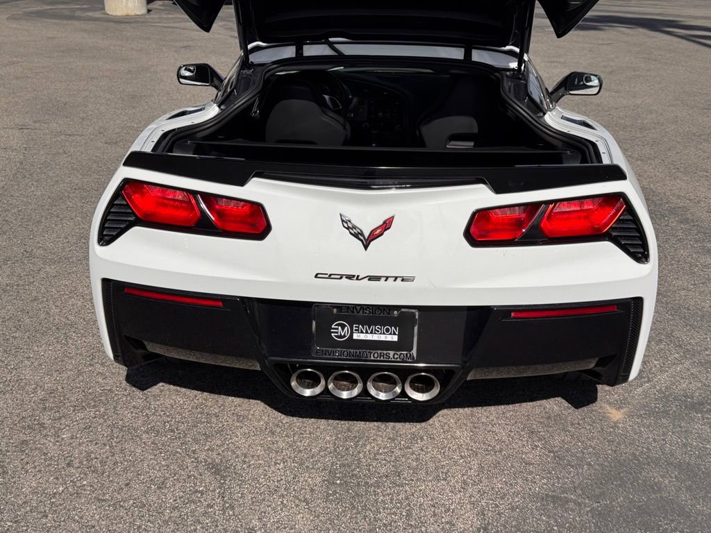 Used 2017 Chevrolet Corvette Stingray Coupe image 13