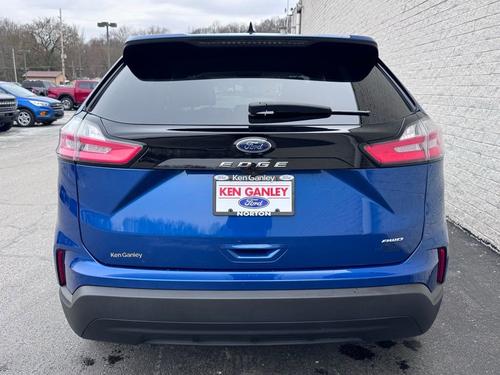Certified 2024 Ford Edge SE image 10