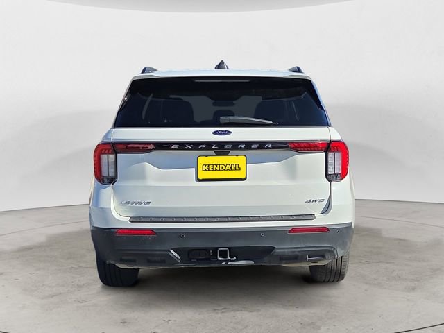 Certified 2025 Ford Explorer Active AWD/4WD image 4