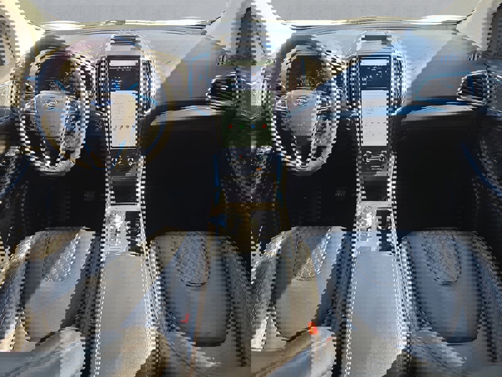 Certified 2024 Ford Edge Titanium w/ Equipment Group 301A image 9