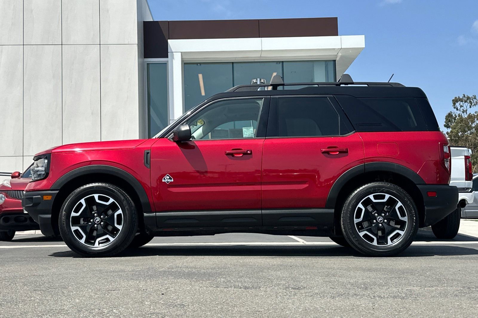 Certified 2021 Ford Bronco Sport Outer Banks w/ Outer Banks Package AWD/4WD image 6