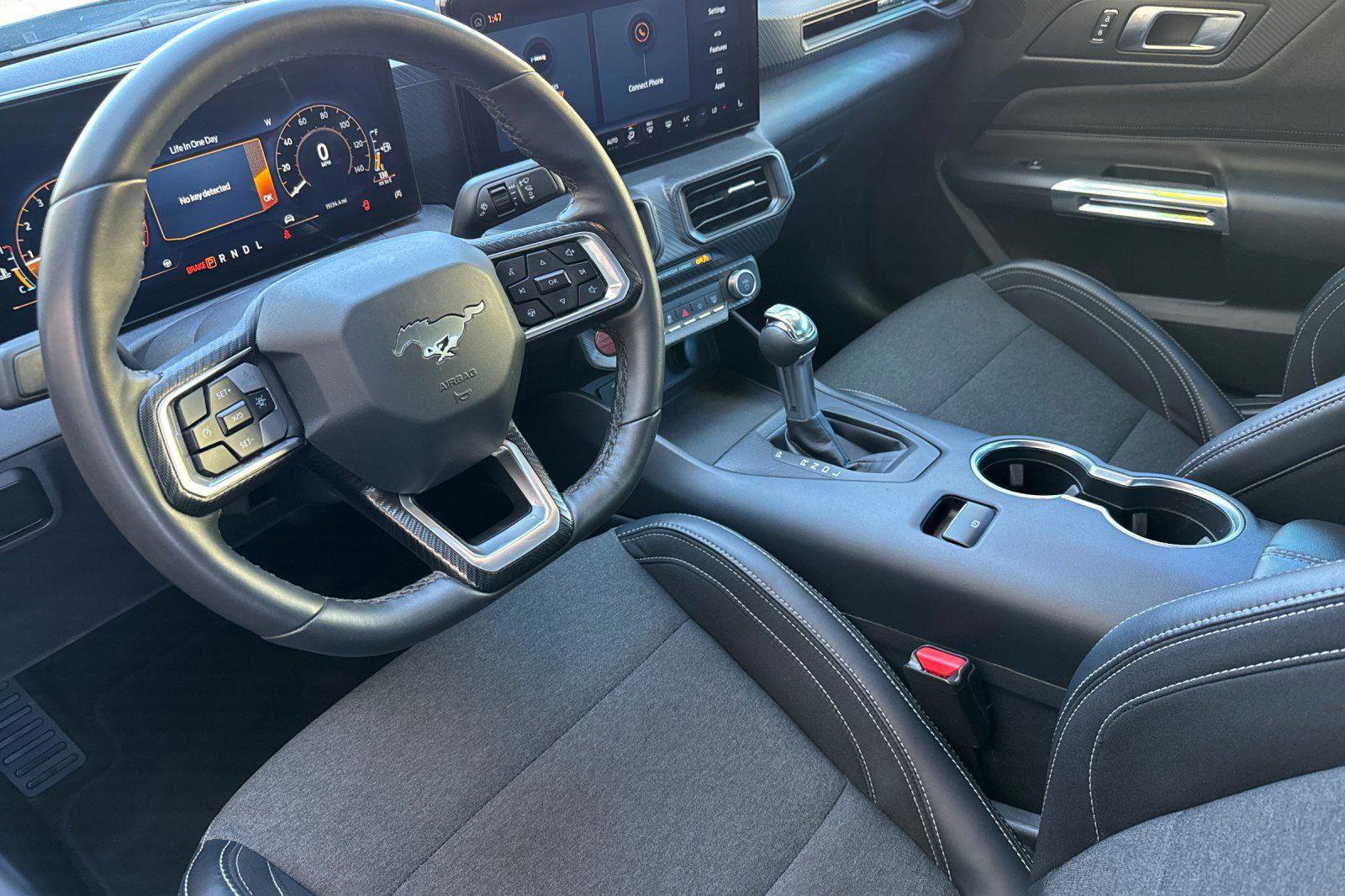 Certified 2024 Ford Mustang Coupe RWD image 3