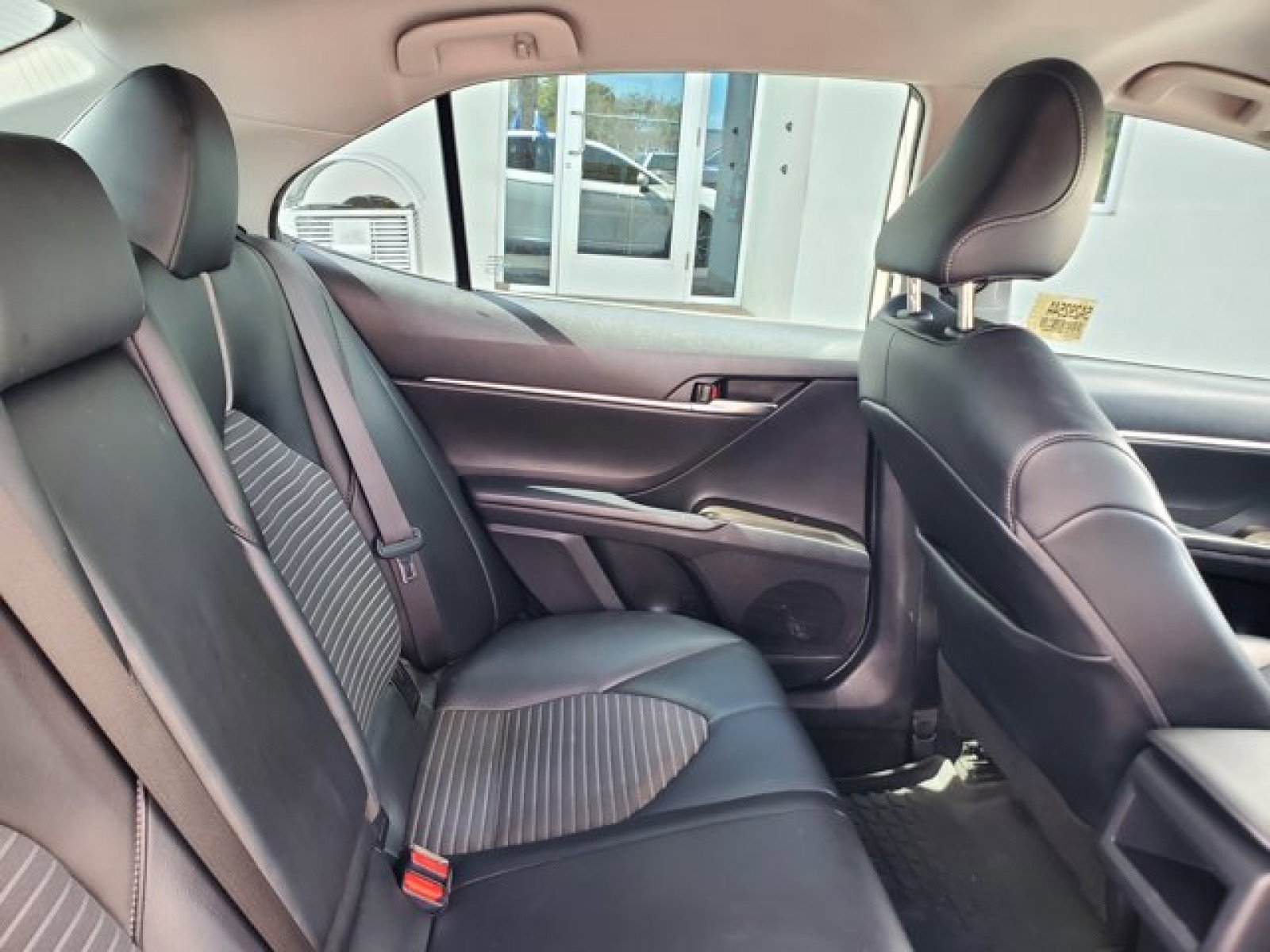 Used 2022 Toyota Camry SE w/ Convenience Package image 31