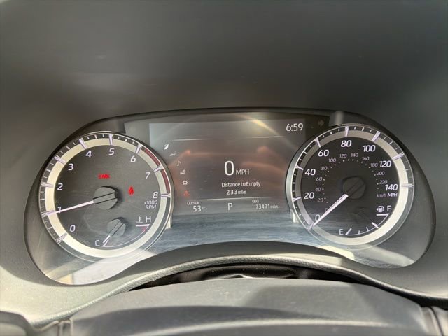 Used 2023 Toyota Highlander XLE FWD image 22