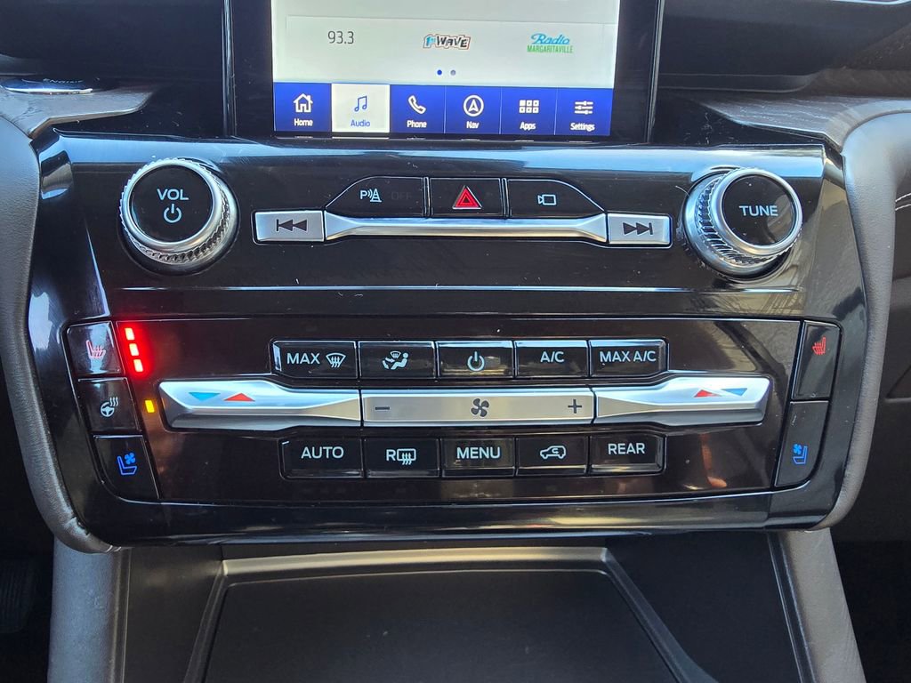 Certified 2022 Ford Explorer Platinum w/ Equipment Group 601A image 35